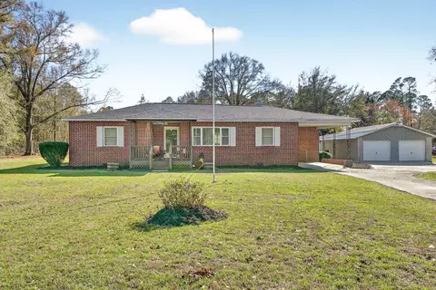 4462 Festival Trail Rd, Wagener, SC 29164