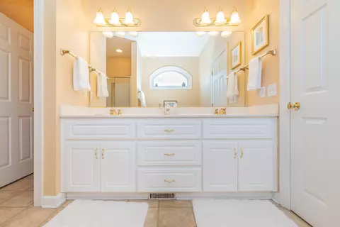 Bath - 11 Juniper Loop, Aiken, SC 29803 photo 4 of 6