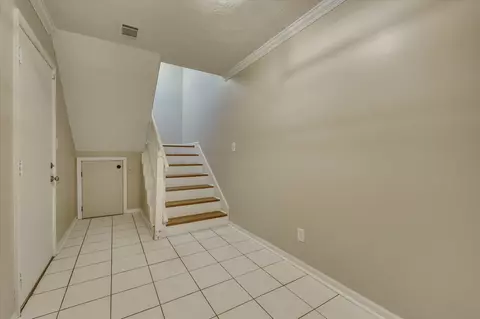 Entry Way - 724 Riverfront Dr, Augusta, GA 30901 photo 2 of 6