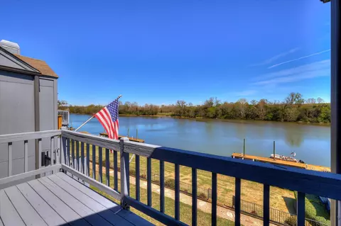 View/Area - 724 Riverfront Dr, Augusta, GA 30901 photo 2 of 7