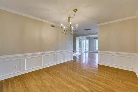 Dining - 724 Riverfront Dr, Augusta, GA 30901 photo 4 of 4