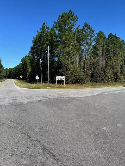 000 Arcola Rd, Pembroke, GA 31321