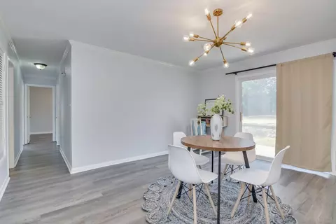 Dining - 3987 Braddock St, Martinez, GA 30907 photo 2 of 3