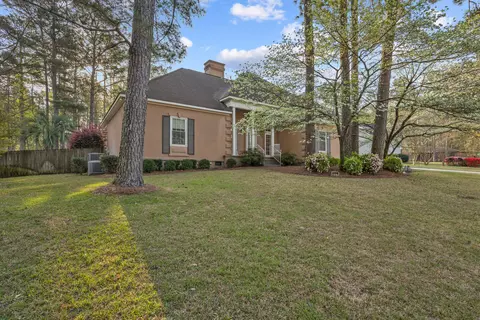 552 Woods Bend Dr, Aiken, SC 29803