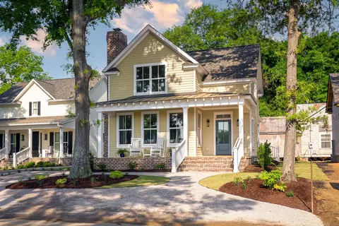 221 Williamsburg St SE, Aiken, SC 29801