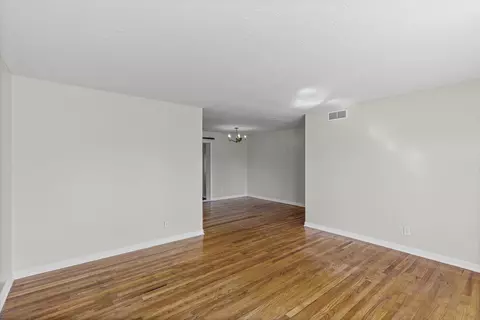 Living - 3317 Forest Estates Dr, Augusta, GA 30909 photo 3 of 7