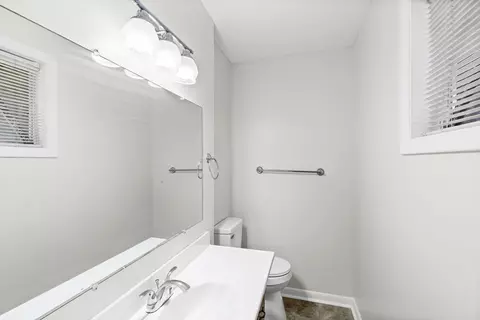 Bath - 3317 Forest Estates Dr, Augusta, GA 30909 photo 1 of 3