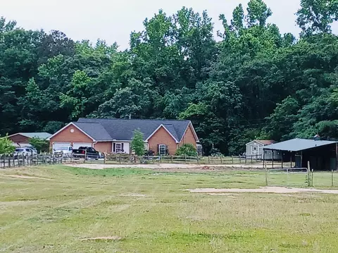 302 Dicks Dr, Beech Island, SC 29842
