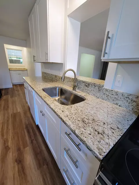129 Virginia Ave, Barnwell, SC 29812 photo 6