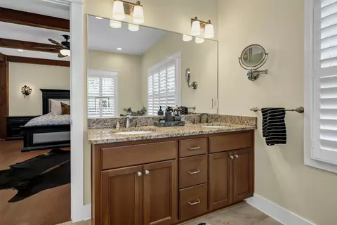 Bath - 4097 Snaffle Bit Dr, Aiken, SC 29803 photo 5 of 6