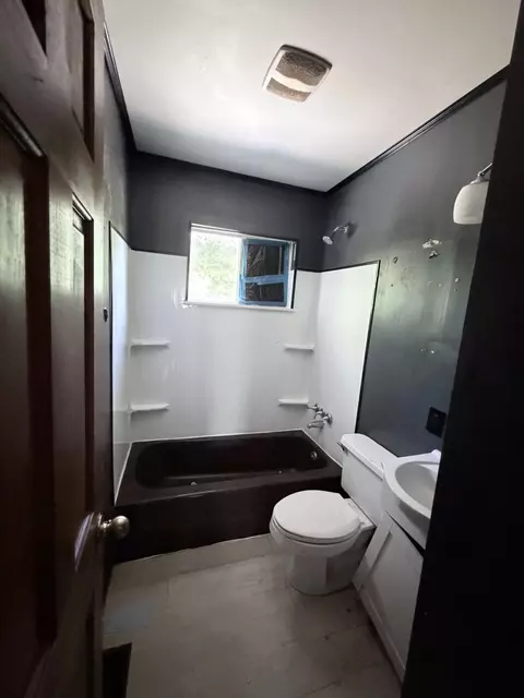 Bath - 311 2nd St, Jackson, SC 29831 photo 3 of 3