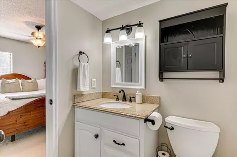 Bath - 3317 Quaker Springs Rd, Augusta, GA 30907 photo 2 of 3