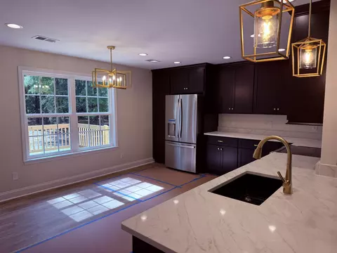 73 Hickory St, Barnwell, SC 29812