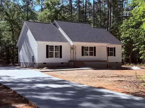 73 Hickory St, Barnwell, SC 29812