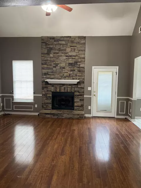 Living - 4704 Park Ridge Ct, Evans, GA 30809 photo 1 of 3