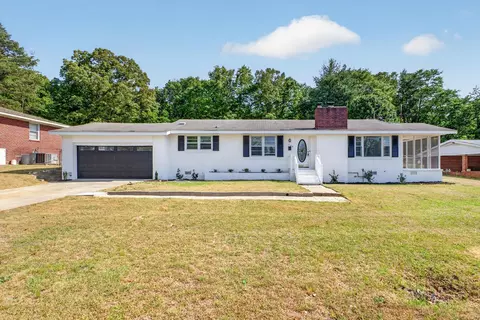208 Laurel Dr, Graniteville, SC 29829