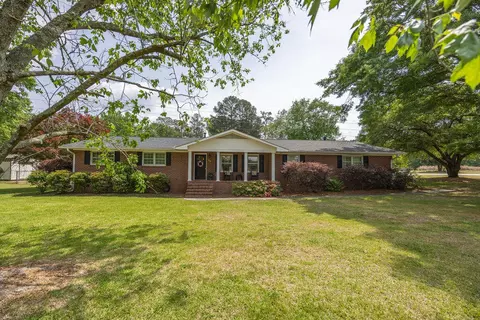 76 Sunset Dr, Johnston, SC 29832