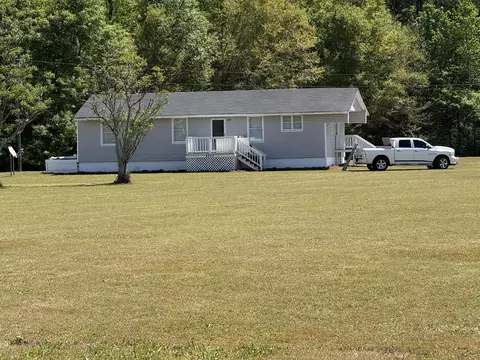 8365 Silver Rd, Manning, SC 29102 photo 3