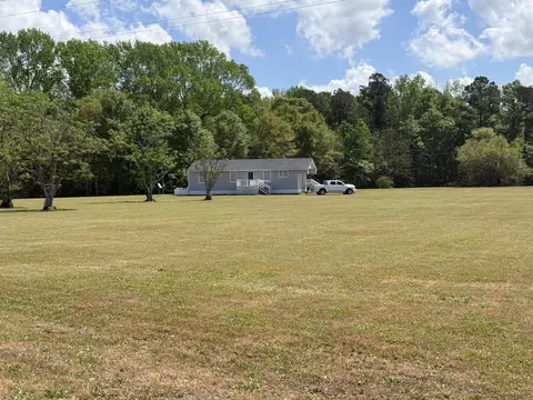 8365 Silver Rd, Manning, SC 29102 photo 4