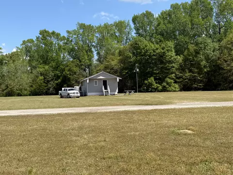 8365 Silver Rd, Manning, SC 29102 photo 7