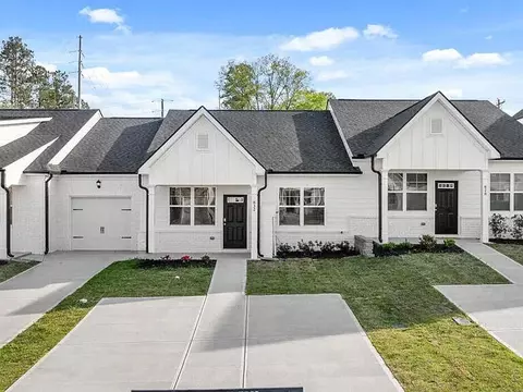 687 Quartz Ln, Graniteville, SC 29829