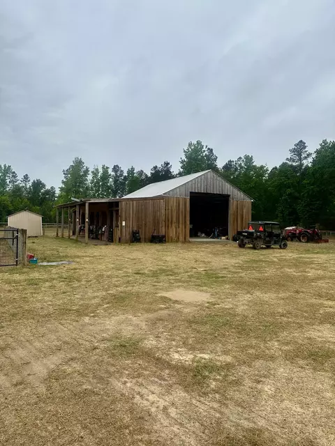 2153 Blacks Rd, Williston, SC 29853 photo 2