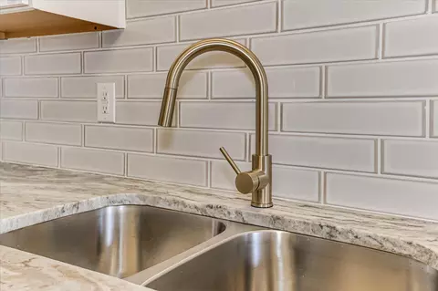 Kitchen - 657 Cornerstone Pl, Evans, GA 30809 photo 6 of 8