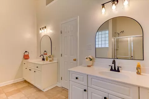 Bath - 657 Cornerstone Pl, Evans, GA 30809 photo 5 of 8