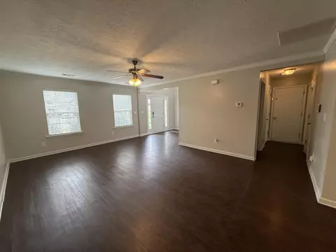 Living - 3244 Riverstone Dr, Augusta, GA 30907 photo 4 of 6