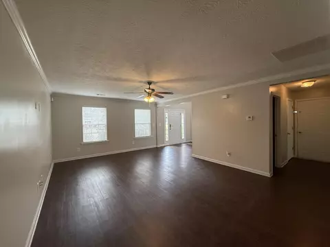 Living - 3244 Riverstone Dr, Augusta, GA 30907 photo 5 of 6