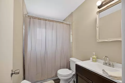 Bath - 2024 Rosier Rd, Augusta, GA 30906 photo 2 of 2