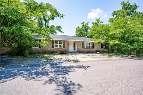 119 Crystal Lake Dr, North Augusta, SC 29841