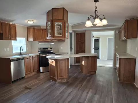 1030 Cook St, Manning, SC 29102 photo 4