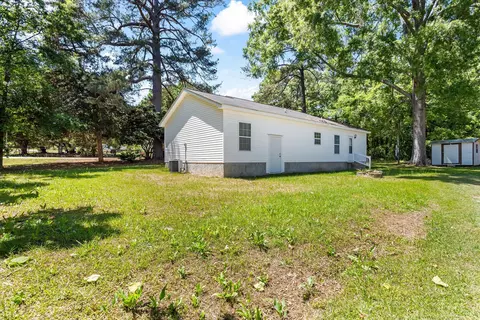 Exterior - 502 Violet St, Thomson, GA 30824 photo 6 of 7