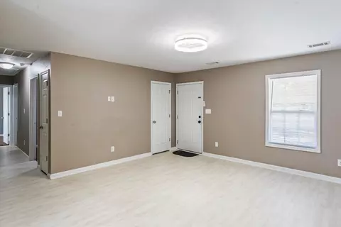 Living - 502 Violet St, Thomson, GA 30824 photo 3 of 3