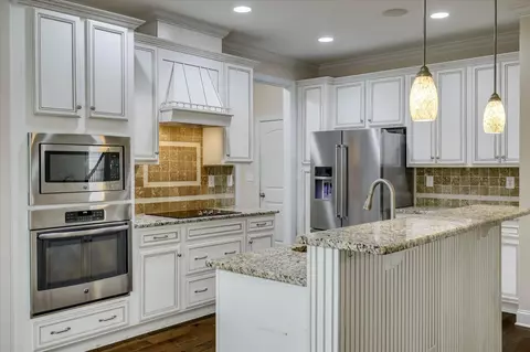 Kitchen - 239 Tulip Dr, Evans, GA 30809 photo 3 of 6