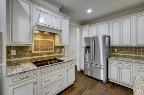 Kitchen - 239 Tulip Dr, Evans, GA 30809 photo 4 of 6
