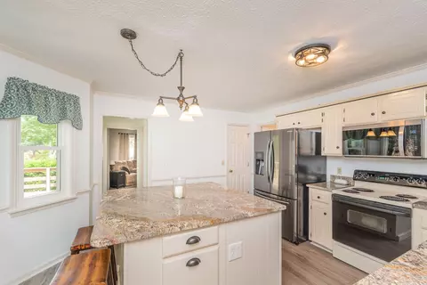 Kitchen - 313 E Hedge Rd, Aiken, SC 29801 photo 3 of 6