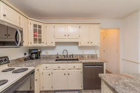 Kitchen - 313 E Hedge Rd, Aiken, SC 29801 photo 6 of 6