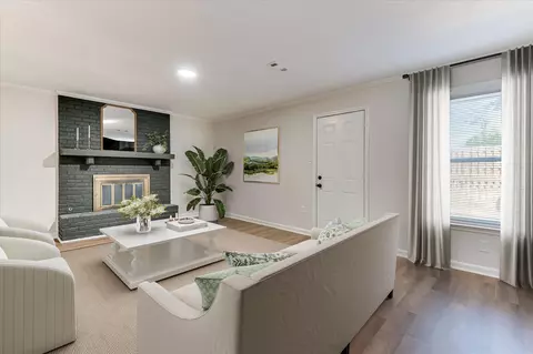 Living - 3013 Creek View Ct, Augusta, GA 30907 photo 3 of 3