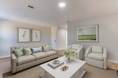 Living - 3013 Creek View Ct, Augusta, GA 30907 photo 2 of 3
