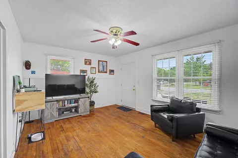 Living - 230 Sunnifield Dr, Williston, SC 29853 photo 2 of 2