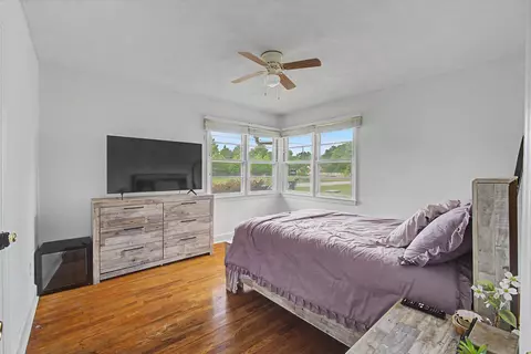 Bedroom - 230 Sunnifield Dr, Williston, SC 29853 photo 1 of 4