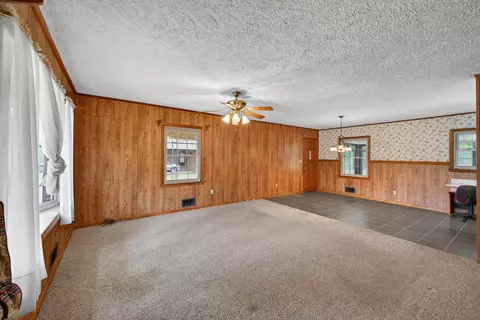 Living - 507 5th St, Jackson, SC 29831 photo 2 of 3