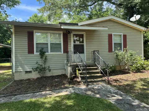 103 Furman Ave, Greenwood, SC 29649