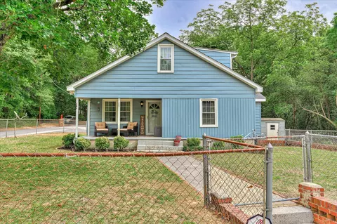 102 Henry St, Warrenville, SC 29851