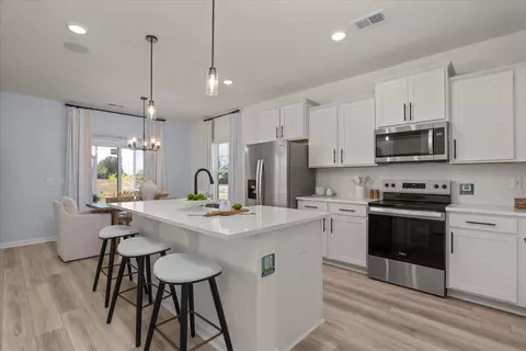 Kitchen - 2139 April Dawn Trl, Thomson, GA 30824 photo 1 of 5
