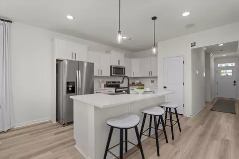 Kitchen - 2139 April Dawn Trl, Thomson, GA 30824 photo 3 of 5