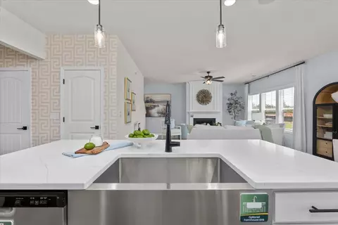 Kitchen - 2139 April Dawn Trl, Thomson, GA 30824 photo 5 of 5