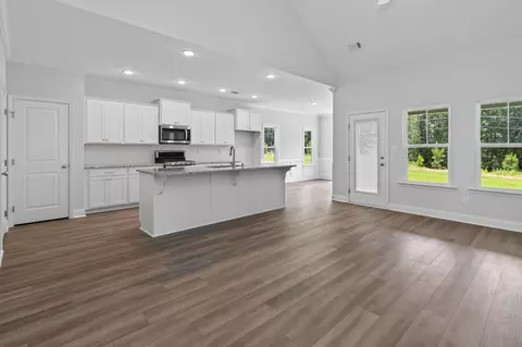 Entry Way - 552 Pherson St, Aiken, SC 29801 photo 2 of 6